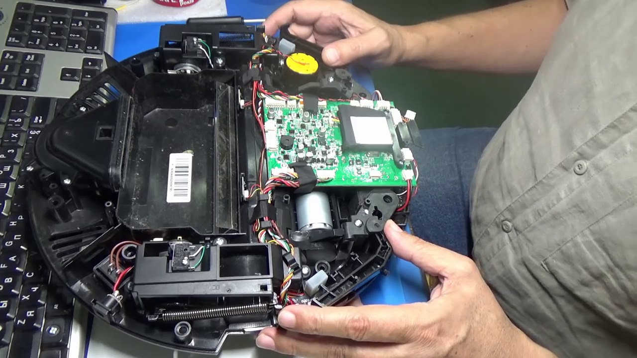 Разборка и ремонт робота пылесоса iLife V7S